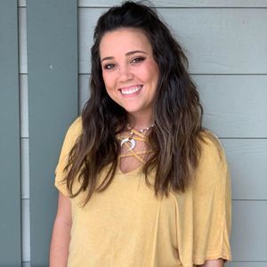 Meet your Posher, Bennett